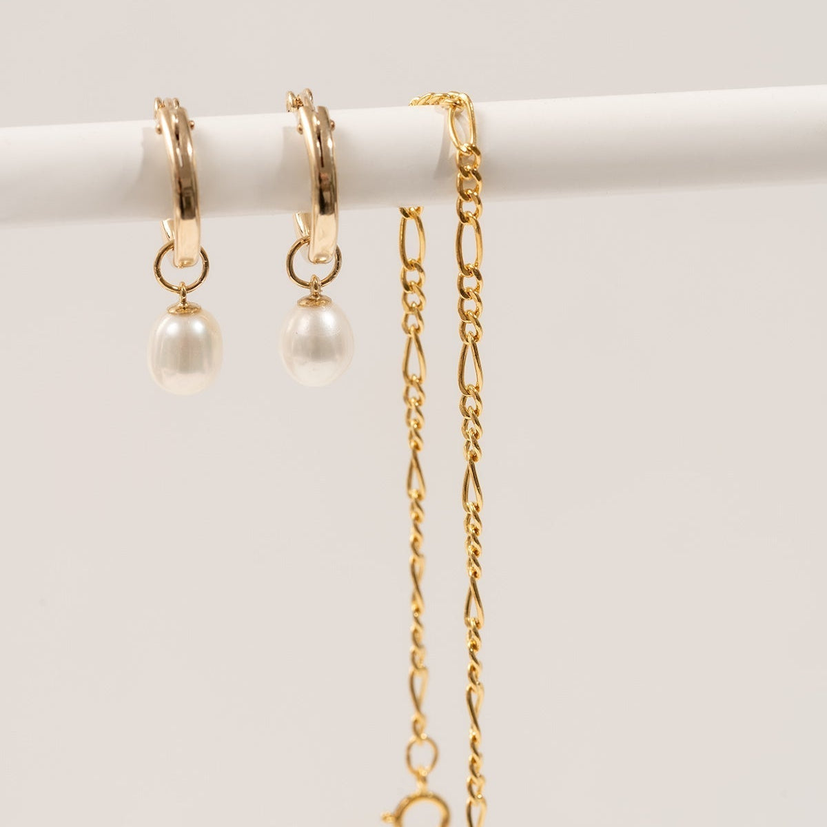 How to Build a Capsule Jewelry Collection: Simple Steps for Timeless Style